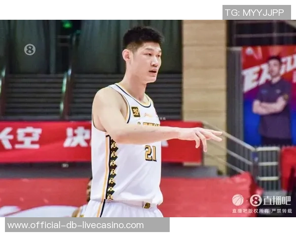 胡金秋砍下21分助力广厦队以114分战胜对手展现强大实力